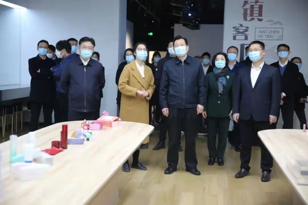 省政协调研组来湖开展调研