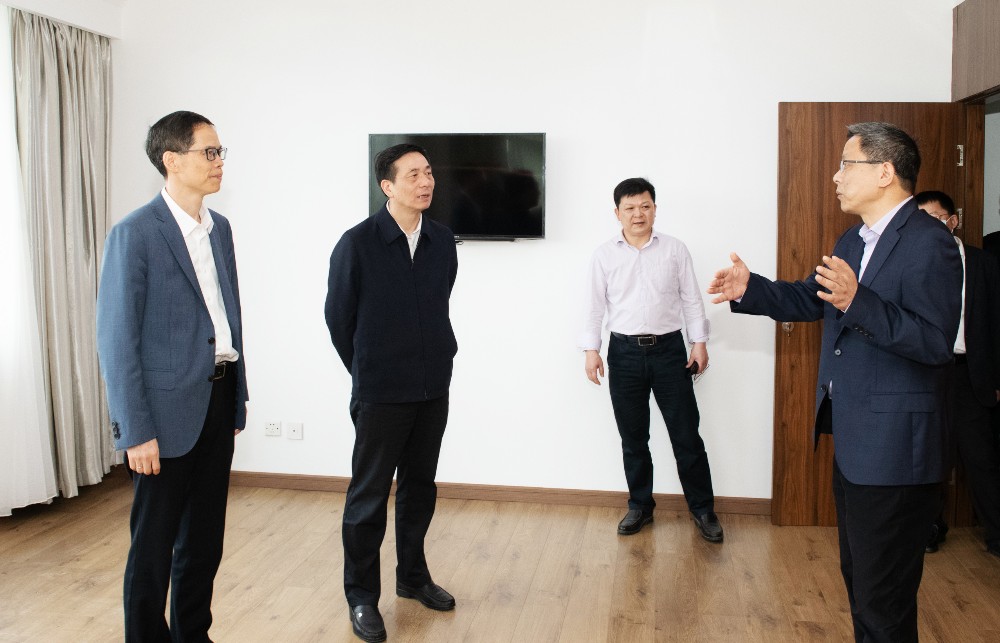 陈浩在市政协机关、各民主党派市委会和市工商联机关走访时强调