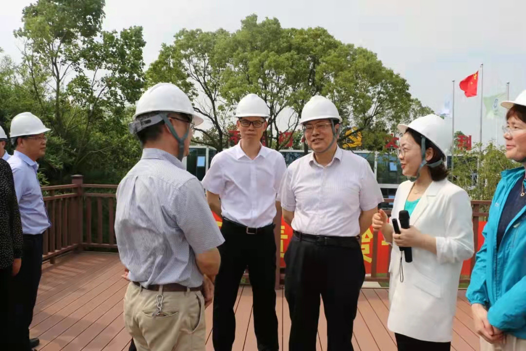 省政协副主席裘东耀来湖调研