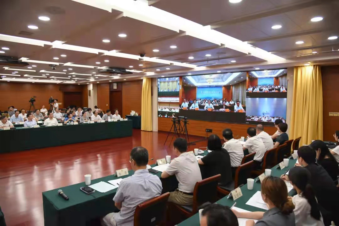 李上葵在省政协民生协商论坛上作口头交流发言